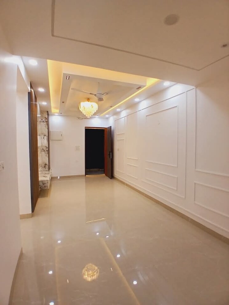 Room, dashrath puri 4 Bedroom 1500 Sq.Ft. Builder Floor In Dashrath Puri Delhi 8846086