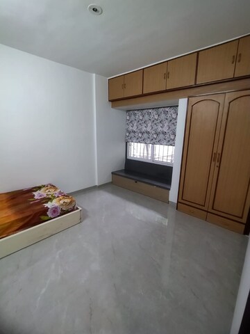 Room in 2 BHK Apartment at Goel Ganga Hill Mist Garden, Kondhwa – for Rent