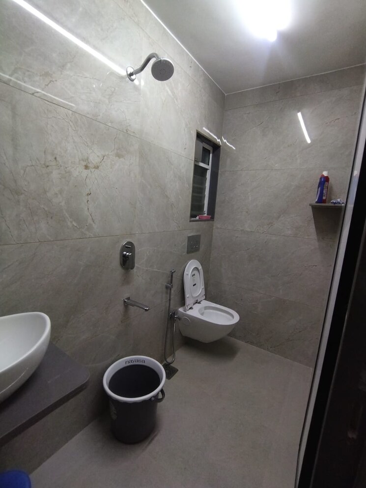 Bathroom, goel-ganga-hill-mist-garden 2 Bedroom 1050 Sq.Ft. Apartment In Kondhwa Pune 8846138