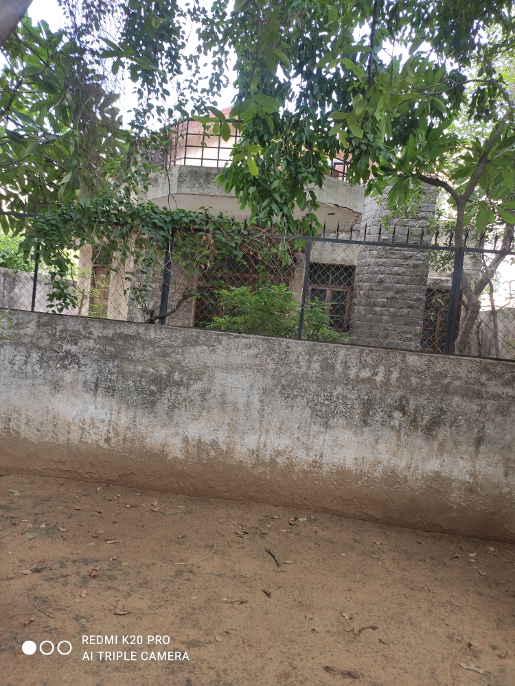 Plot For Sale in Sector 57