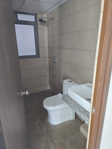 Master Bedroom in 2 BHK Apartment at Kalpataru Immensa, Kolshet Road – for Sale