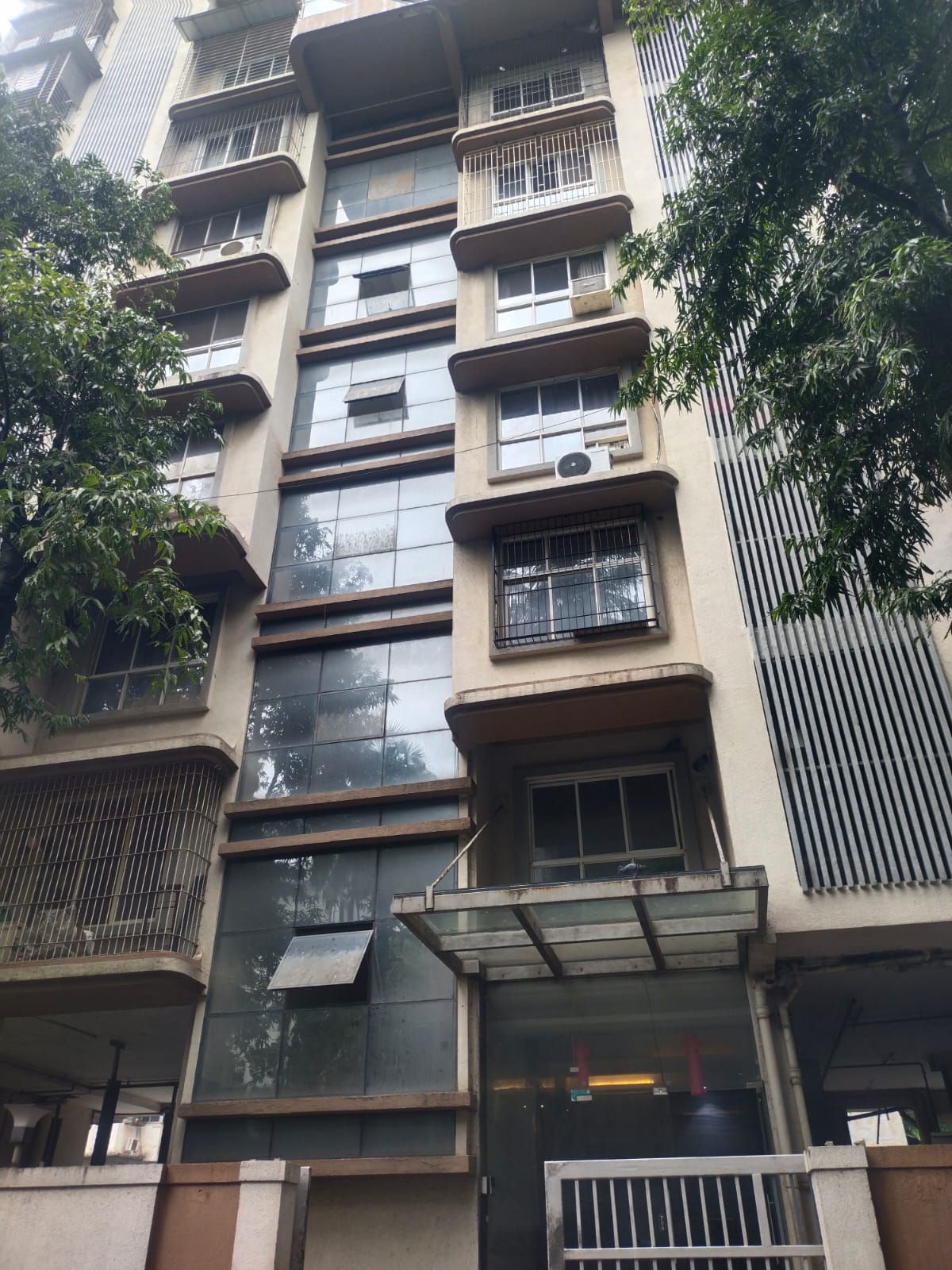 Pg For Rent in Oeatom Sagar Road No 
