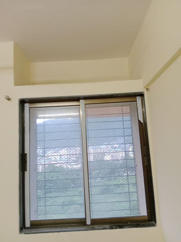 Room, hubtown-greenwoods 2 Bedroom 526 Sq.Ft. Apartment In Vartak Nagar Thane 8846266