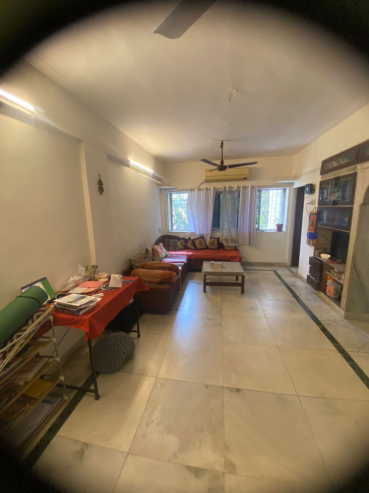 1 BHK Apartment For Rent in Near Juhu Circle, Upper J