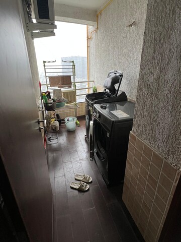 Bathroom in 4 BHK Apartment at Park Grandeur, Baner – for Rent