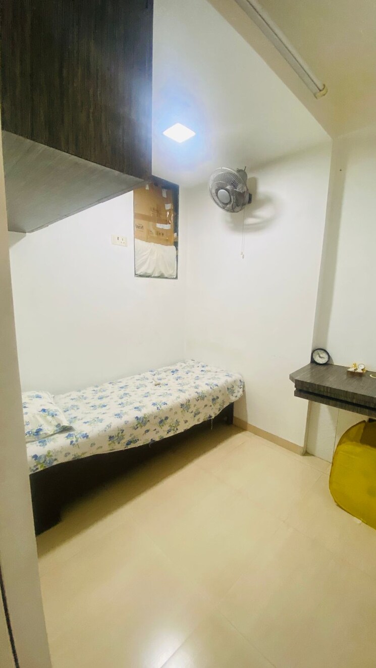 Bedroom, sai-dham-complex-kandivali 1.5 Bedroom 640 Sq.Ft. Apartment In Kandivali West Mumbai 8846317