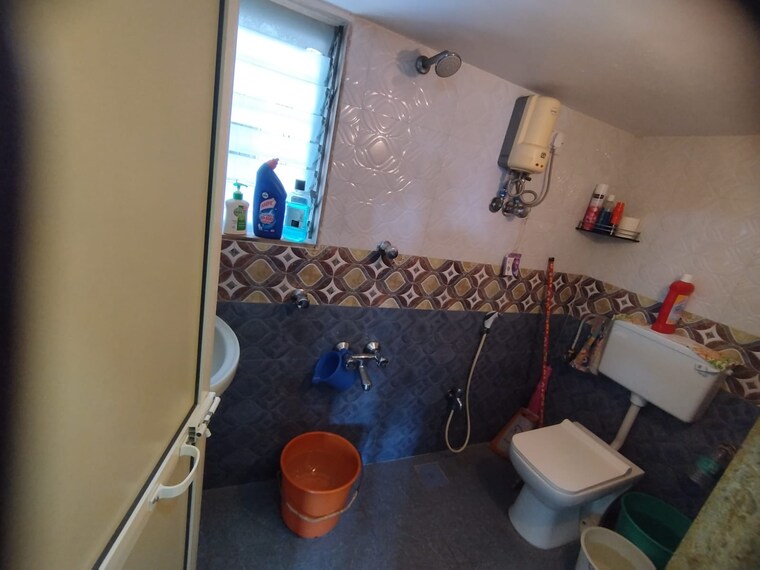 Bathroom, ana-avant-garde 2 Bedroom 700 Sq.Ft. Apartment In Mira Road Thane 8846329