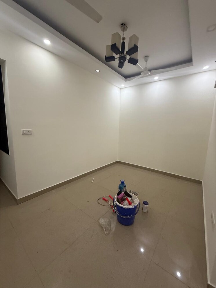 Bedroom, kalkaji 2 Bedroom 100 Sq.Yd. Builder Floor In Kalkaji Delhi 8846345