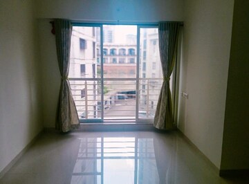 Room in 3 BHK Apartment at Jangid Galaxy, Ghodbunder Road – for Rent
