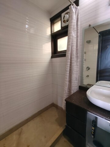 Bathroom in 3 BHK Builder Floor at Greater Kailash Part 3 – for Rent