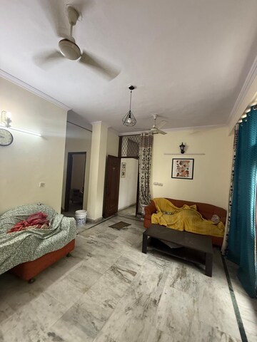 Bedroom in 3 BHK Builder Floor at Chittaranjan Park – for Rent