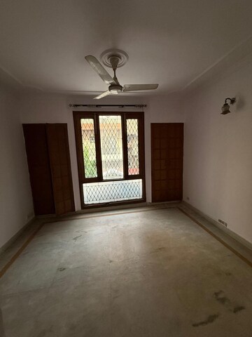 Room in 3 BHK Builder Floor at Kalkaji – for Sale