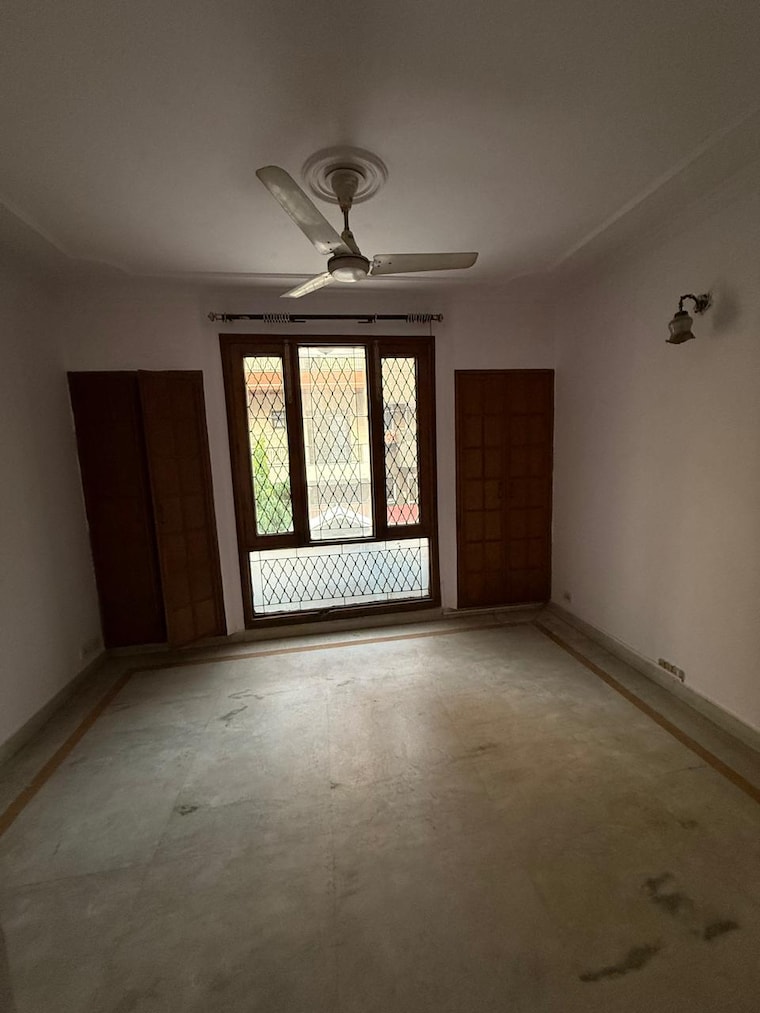 Room, kalkaji 3 Bedroom 1900 Sq.Ft. Builder Floor In Kalkaji Delhi 8846399