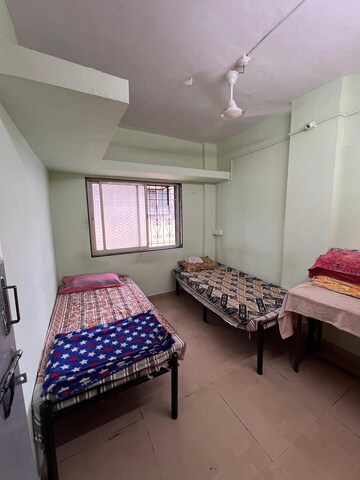 Bedroom in 2 BHK Apartment at Gokhalenagar – for Rent