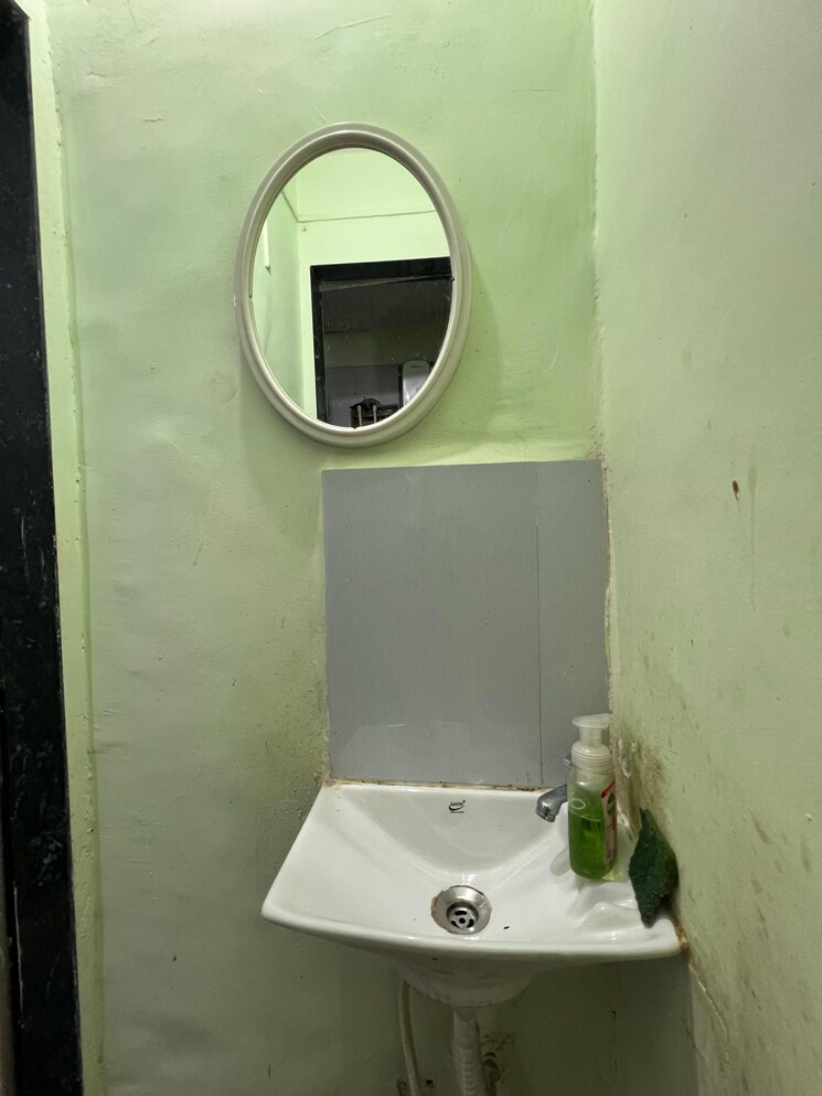 Bathroom, gokhalenagar 2 Bedroom 780 Sq.Ft. Apartment In Gokhalenagar Pune 8846400