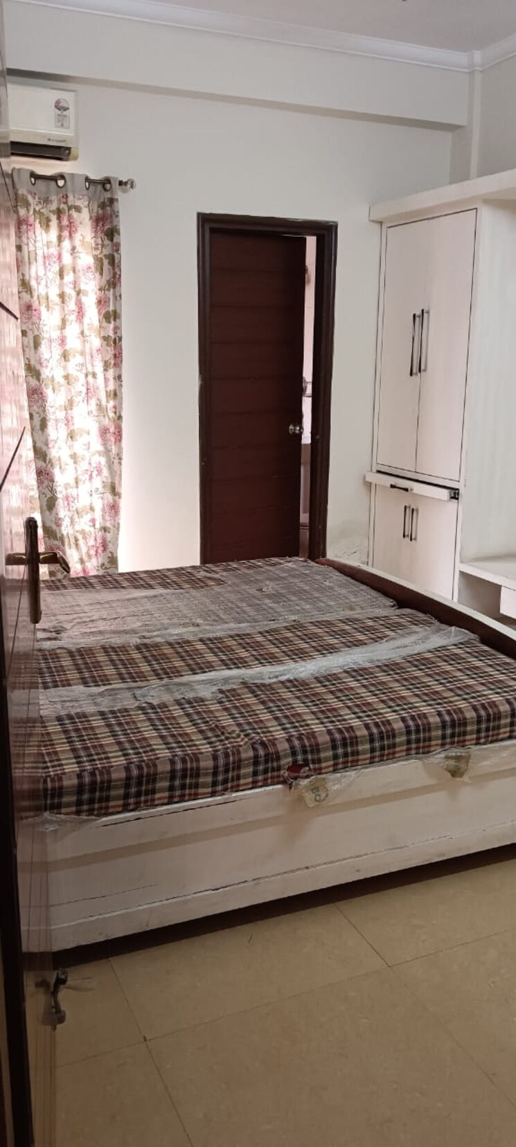 Master Bedroom, shramik-kunj-sector-66 2 Bedroom 800 Sq.Ft. Builder Floor In Sector 66 Noida 8846402