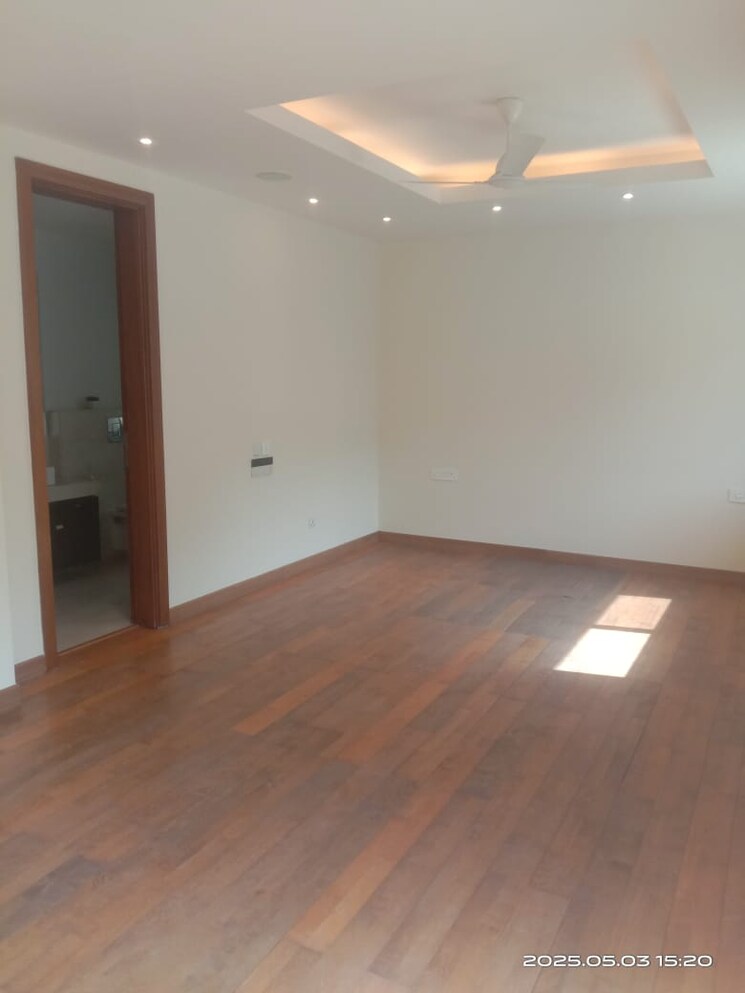 Room, panchsheel park 6+ Bedroom 2800 Sq.Ft. Builder Floor In Panchsheel Park Delhi 8846405
