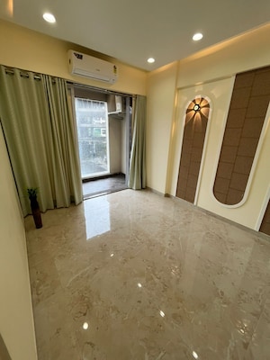 Room in 4 BHK Apartment at Shivshakti Prime, Kulgaon – for Sale