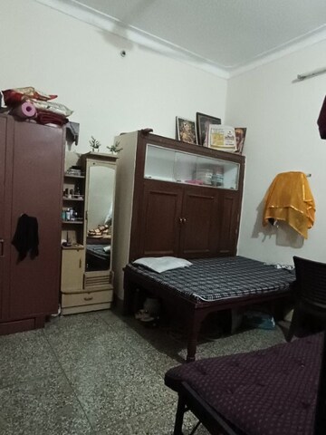 Room in 2 BHK Builder Floor at Thatipur – for Rent
