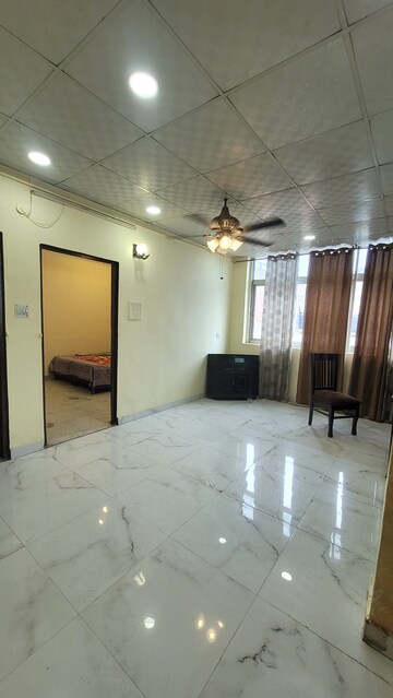 Living Room in 1 BHK Apartment at Dilshad Garden – for Rent