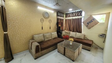 Living Room in 1 BHK Apartment at Dilshad Garden – for Rent
