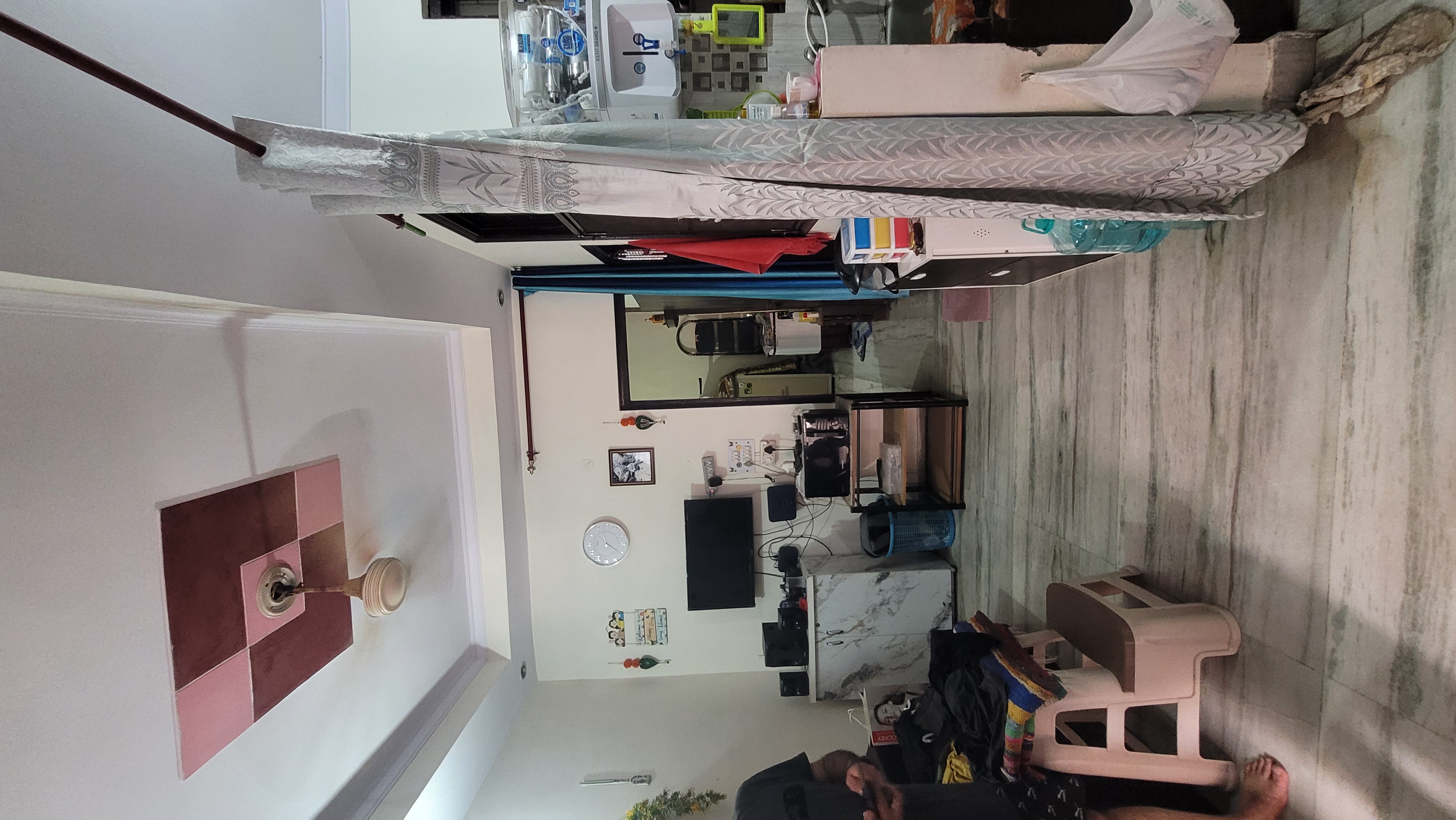 2 BHK + Study Room Builder Floor For Sale in Reasonable Mig Flat