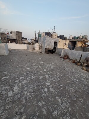 Terrace in 2 BHK Builder Floor at Dilshad Garden – for Sale