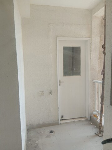 Bathroom in 3 BHK Apartment at Ansal Highland Park, Sector 103 – for Rent
