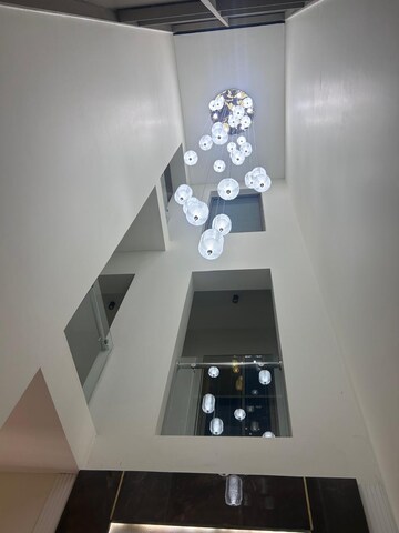 5 BHK Villa For Rent in Unitech Opulence, Sector 33