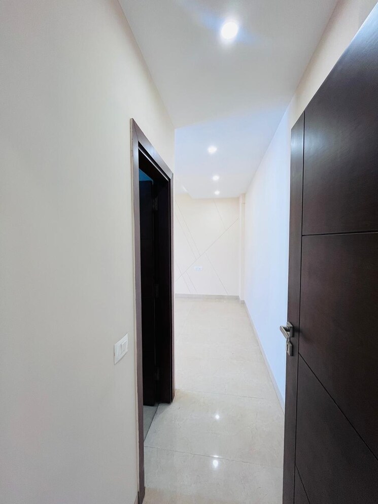 undefined, smart-world-gems 3 Bedroom 1423 Sq.Ft. Apartment In Sector 89 Gurgaon 8846559