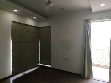 Room in 3 BHK Apartment at Shapoorji Pallonji Joyville Phase 2, Sector 102 – for Rent