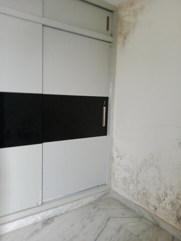 Room in 2 BHK Builder Floor at Huda – for Rent
