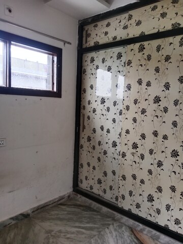 Room in 2 BHK Builder Floor at Huda – for Rent