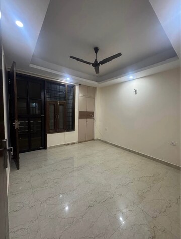 Room in 2 BHK Apartment at Shanti Nagar – for Sale