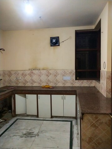 Kitchen in 2 BHK Builder Floor at RWA Apartments Sector 45, Sector 45 – for Rent