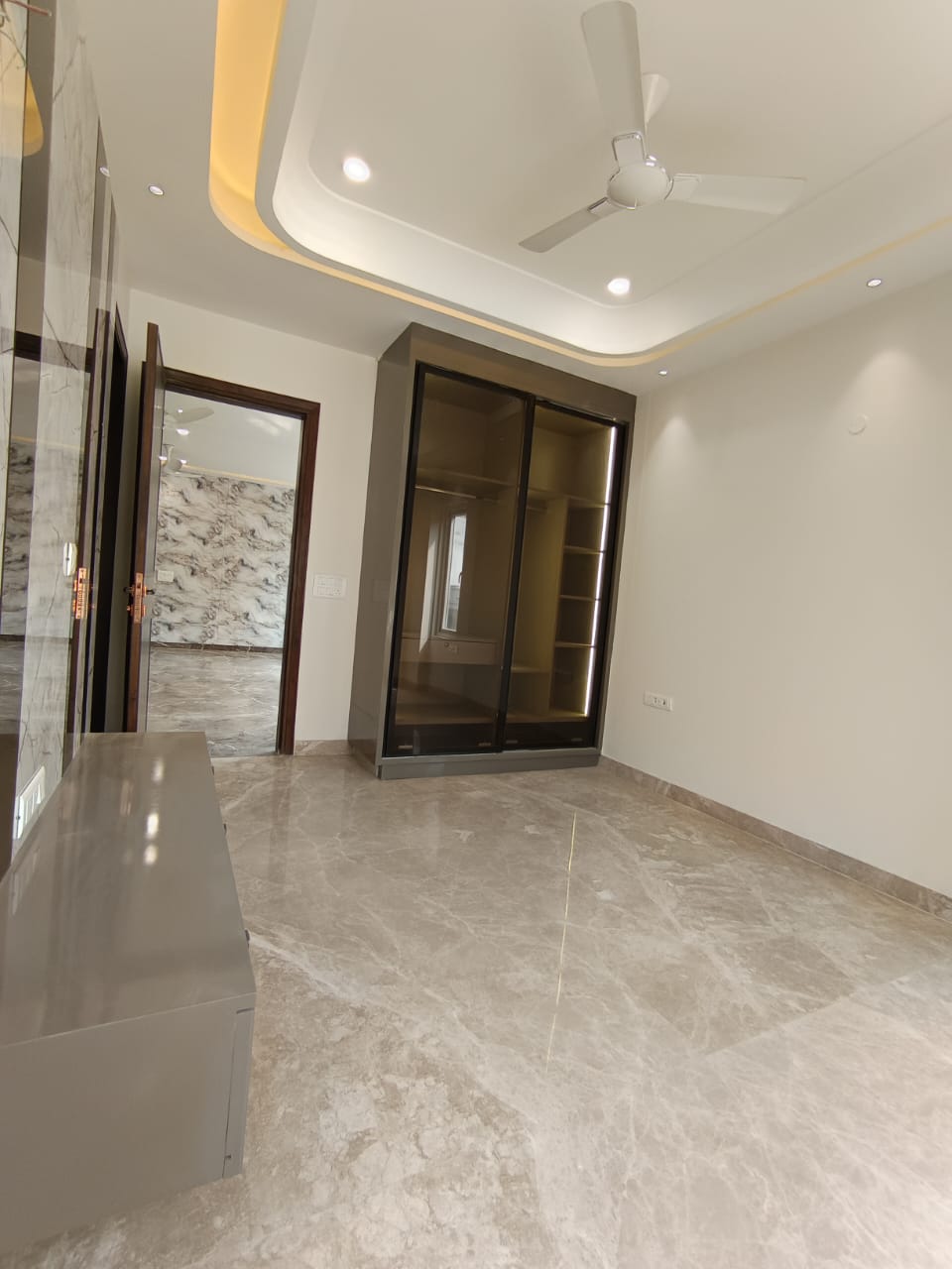 3 BHK + Study Room Apartment For Rent in Sunder Apartment