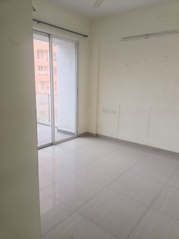 Room in 3 BHK Apartment at Om Tropica, Ravet – for Rent