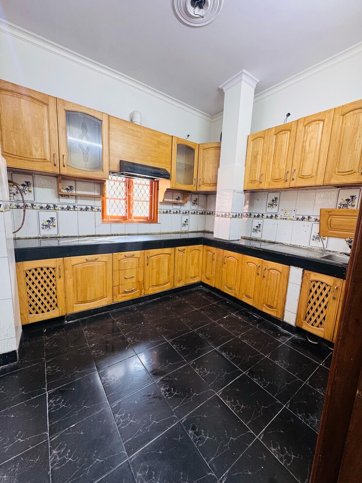 Kitchen, priyadarshni-apartments 2 Bedroom 1000 Sq.Ft. Apartment In Paschim Vihar Delhi 8846614