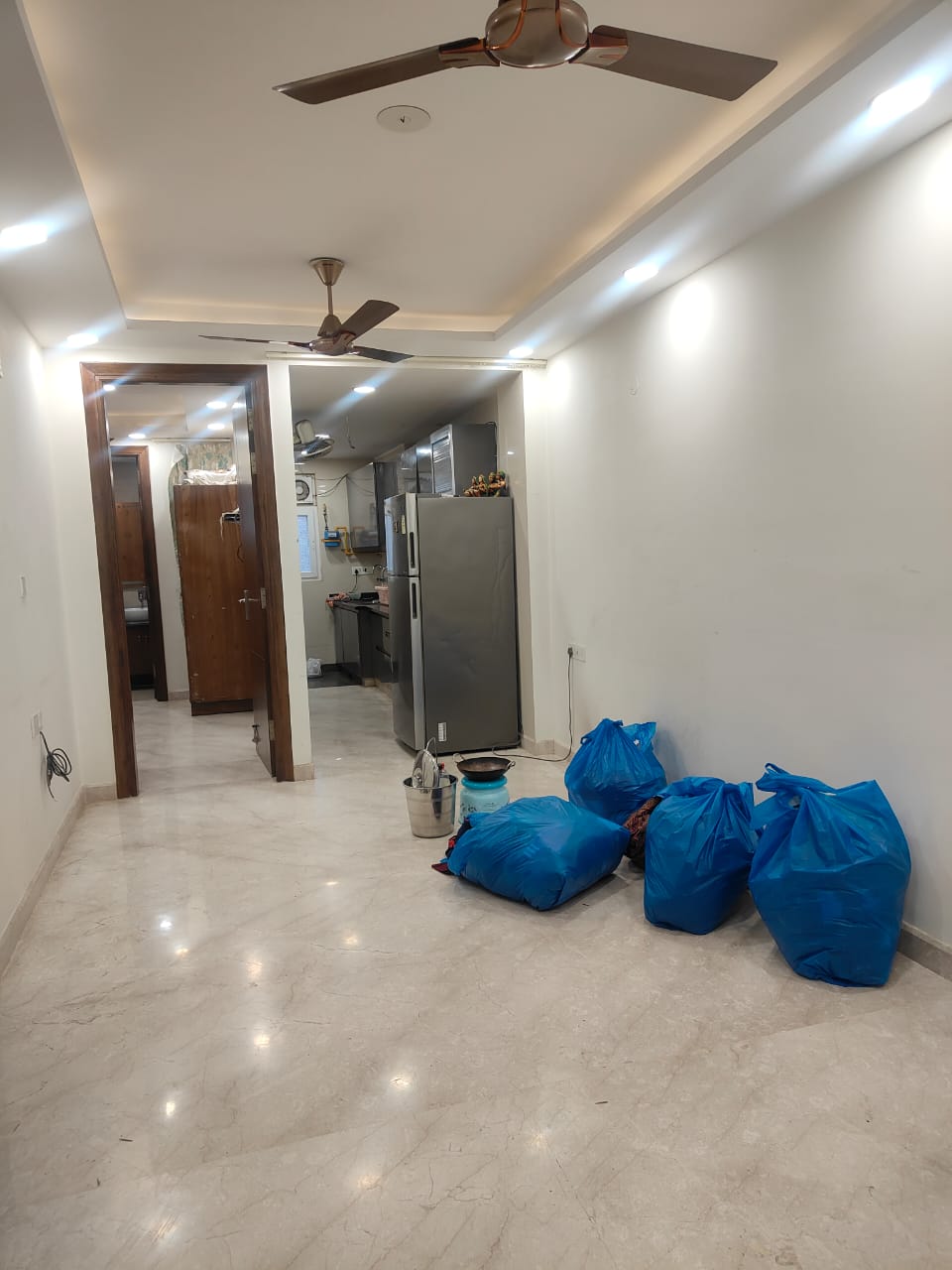 2 BHK Apartment For Rent in Madhur Apartment