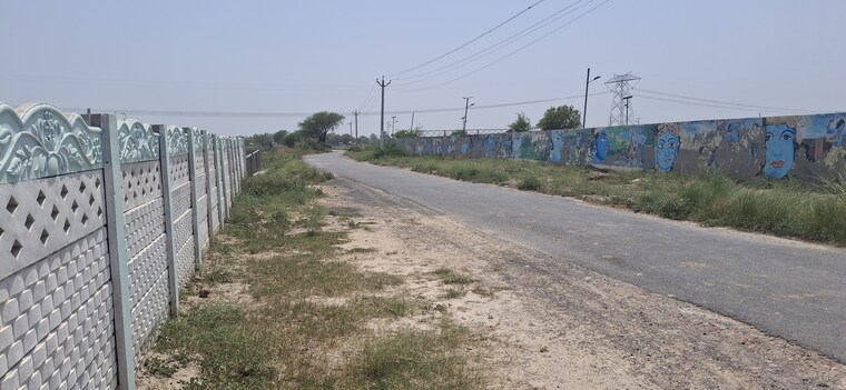 undefined, jewar  100 Sq.Yd. Plot In Jewar Greater Noida 8846624