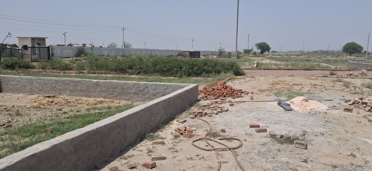 undefined, jewar  100 Sq.Yd. Plot In Jewar Greater Noida 8846646