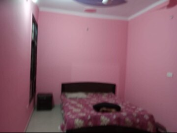Bedroom in 1.5 BHK Independent House at Kamta – for Rent