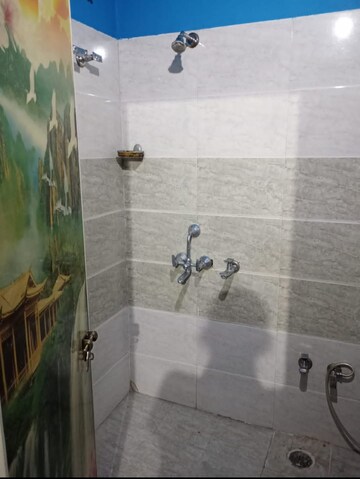 Bathroom in 1.5 BHK Independent House at Kamta – for Rent