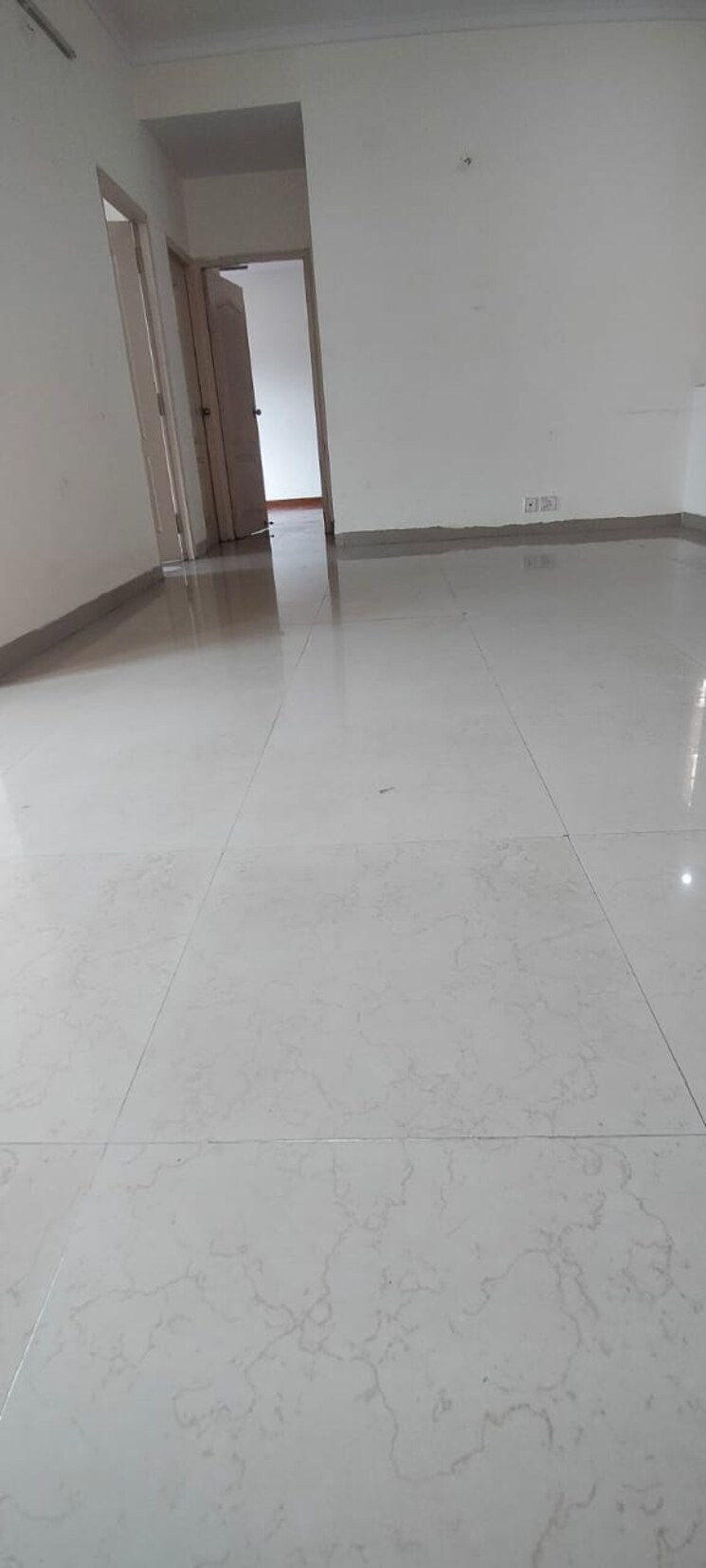 Room, rohtas-plumeria 2.5 Bedroom 1250 Sq.Ft. Apartment In Gomti Nagar Lucknow 8846667