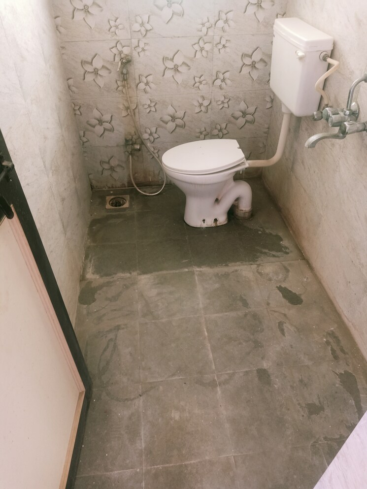 Bathroom, kate-moze-hollyhock-city 2 Bedroom 707 Sq.Ft. Apartment In Lohgaon Pune 8846686