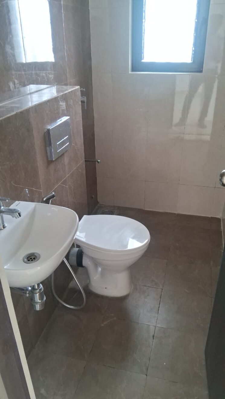 Bathroom, rishabh-tower 1 Bedroom 690 Sq.Ft. Apartment In Virar West Palghar 8846689