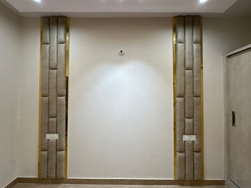 Room in 3 BHK Builder Floor at Omaxe Silver Birch, North Mullanpur – for Rent