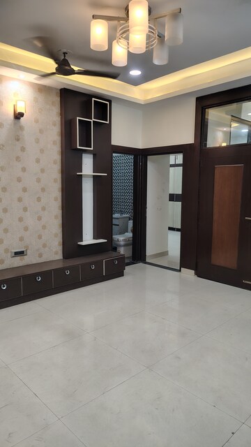 Furnished Amenities in 3 BHK Apartment at Gardenia Glamour, Vasundhara Sector 3 – for Sale