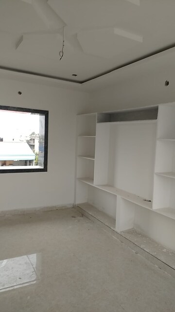 Room in 3 BHK Apartment at Mallapur – for Sale
