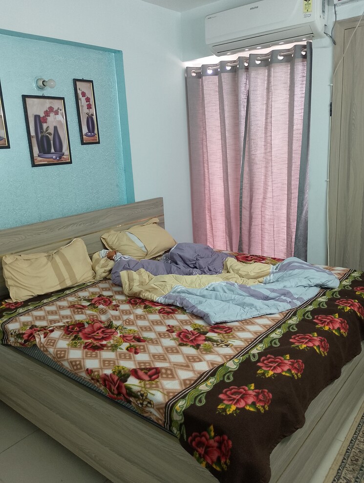 Bedroom, wave-dream-homes 1 Bedroom 578 Sq.Ft. Apartment In Wave City Ghaziabad 8846796